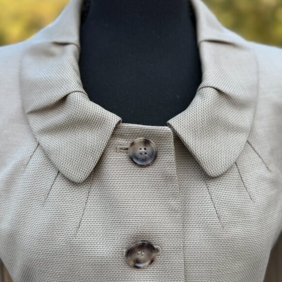 Ann Taylor Size 4P Women's 2-Piece Skirt Suit w/ Blazer Jacket Tan - Picture 2 of 4